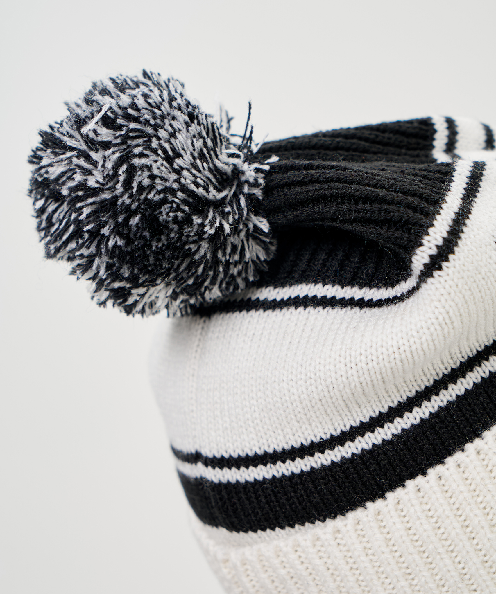 Шапка Nordski Blizzard Black/White